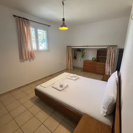 C&c Private & Vista Holiday home Siviri