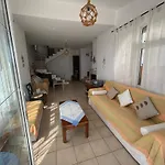 C&c Private & Vista Σίβηρη